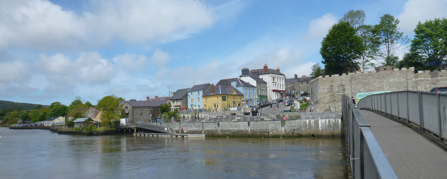 View over Cardigan Bridge looking towards Cardigan Castle